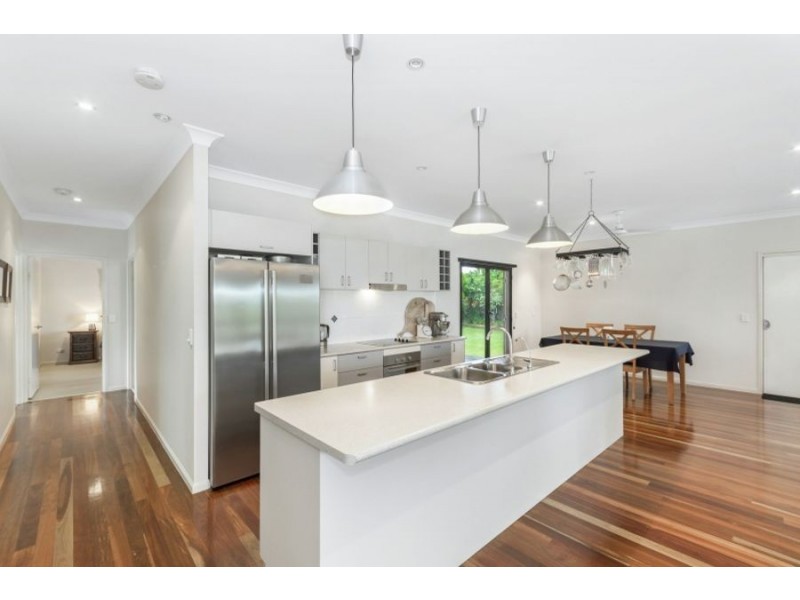 22 Donostia Crescent, Bushland Beach QLD 4818