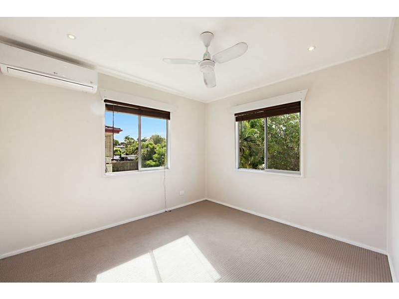 562 Ross River Road, Cranbrook QLD 4814
