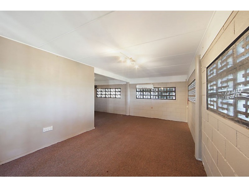 562 Ross River Road, Cranbrook QLD 4814