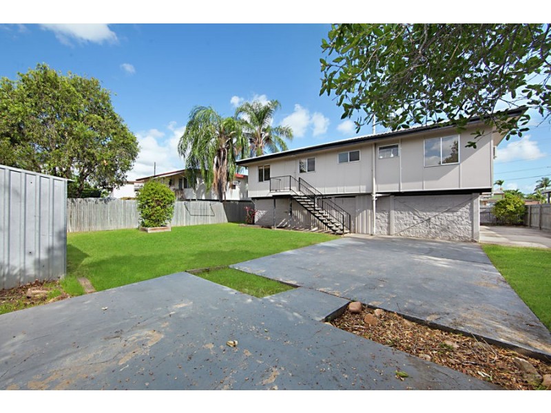 562 Ross River Road, Cranbrook QLD 4814