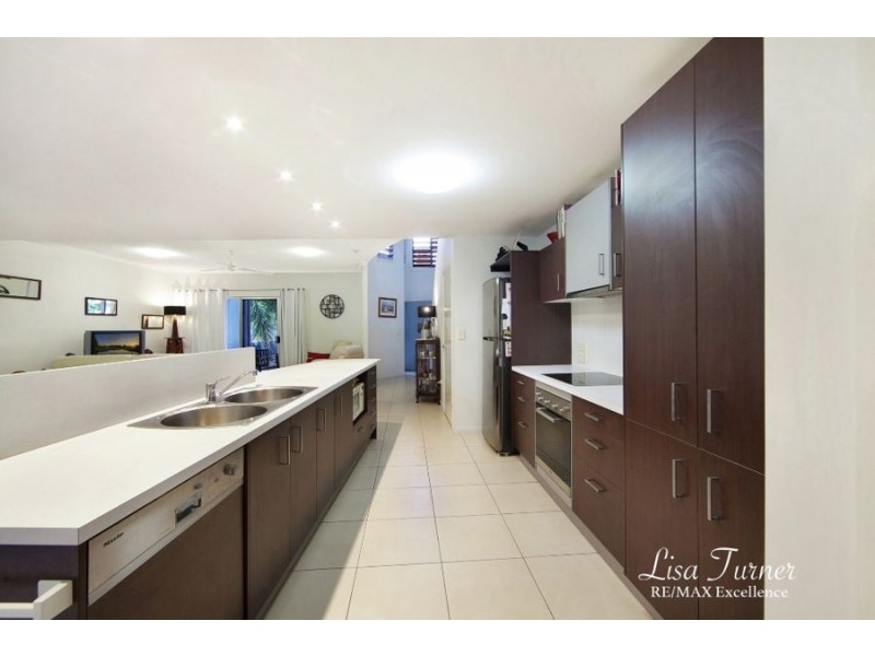 215 Riverside Blvd, Douglas QLD 4814