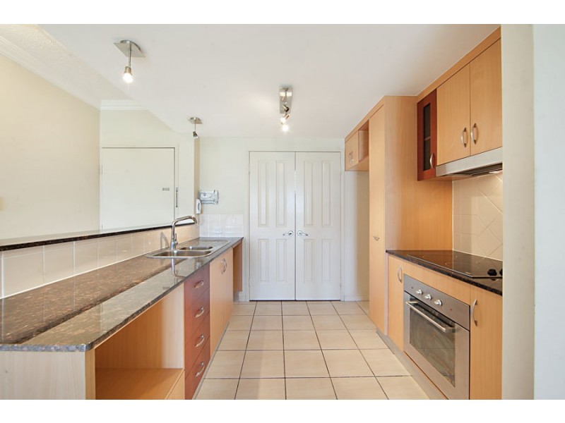 4/2A Cleveland Terrace, Townsville City QLD 4810