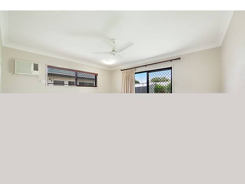 38 Dungurra Place, Bushland Beach QLD 4818