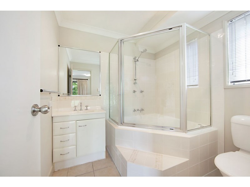 38 Dungurra Place, Bushland Beach QLD 4818