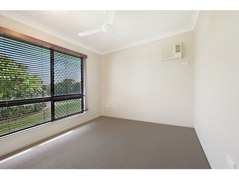 38 Dungurra Place, Bushland Beach QLD 4818