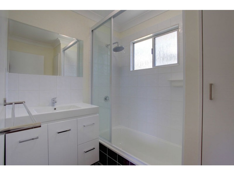 16 Valencia Street, Kirwan QLD 4817