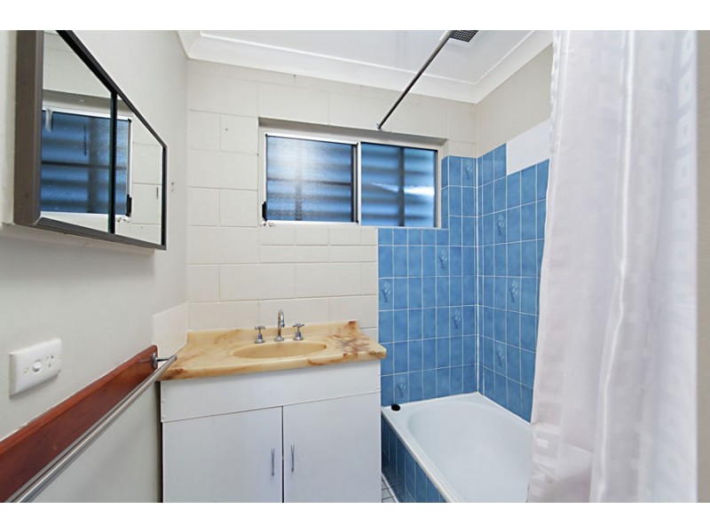 12 Yut Fay Avenue, Kelso QLD 4815