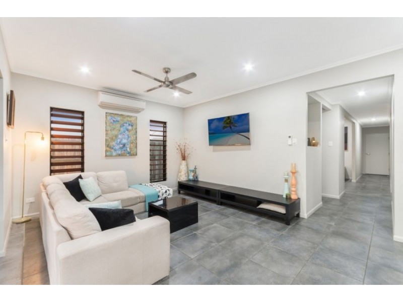 15 Greenbank Pocket, Idalia QLD 4811