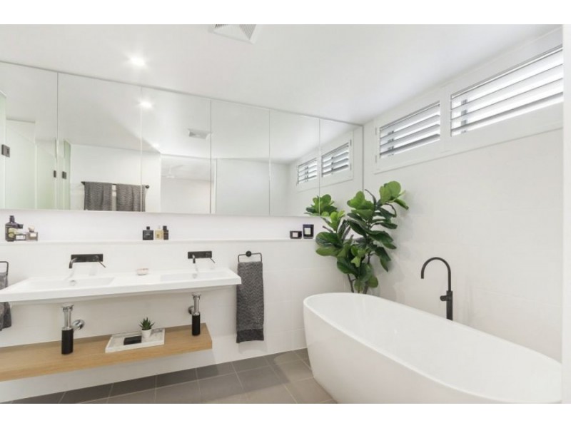 4/62 The Strand, North Ward QLD 4810