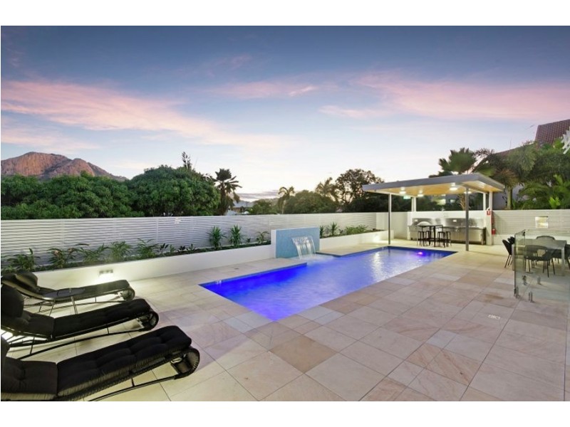 4/62 The Strand, North Ward QLD 4810