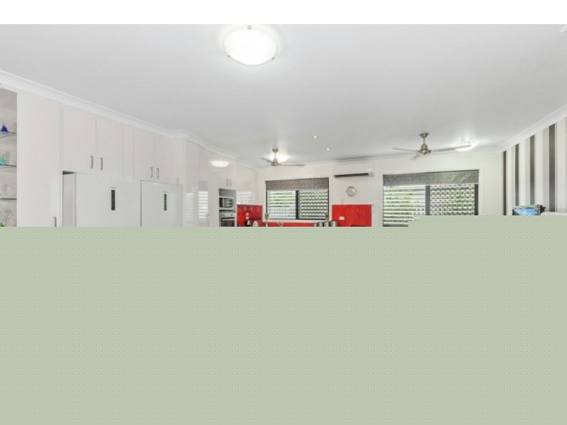 18 Donostia Crescent, Bushland Beach QLD 4818