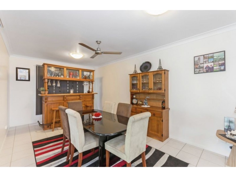 18 Donostia Crescent, Bushland Beach QLD 4818