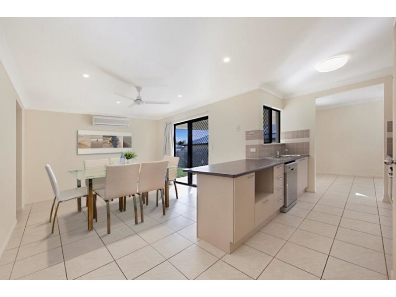 5 Lockyer Place, Mount Louisa QLD 4814