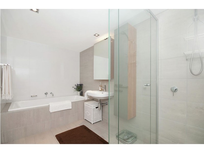 2708/6 Mariners Drive, Townsville City QLD 4810