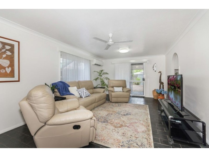 8 Sally Court, Rasmussen QLD 4815