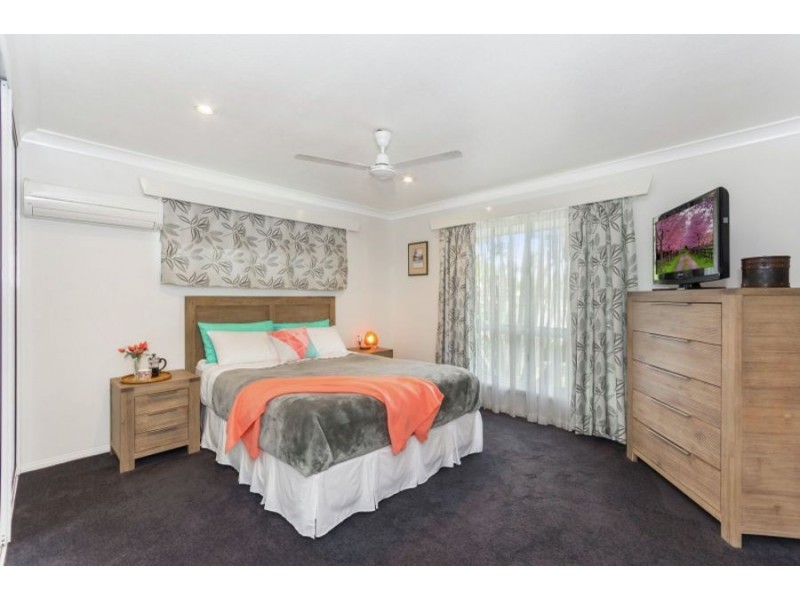 8 Sally Court, Rasmussen QLD 4815