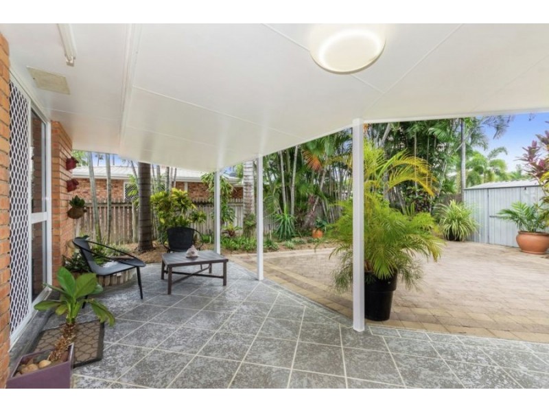 8 Sally Court, Rasmussen QLD 4815