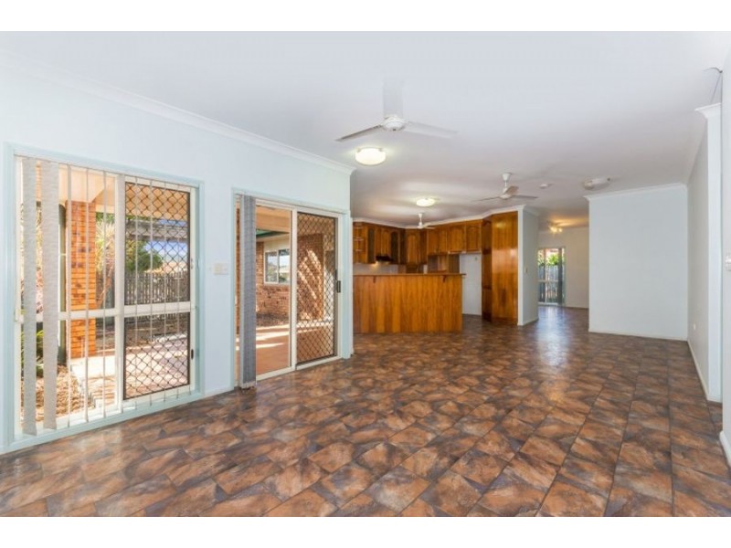 16 Tottenham Court, Kirwan QLD 4817