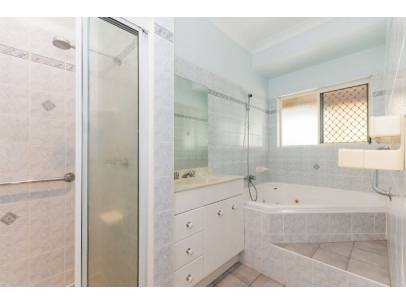 16 Tottenham Court, Kirwan QLD 4817