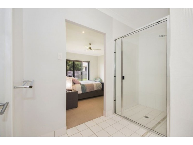 13 Helvellyn Street, Bushland Beach QLD 4818