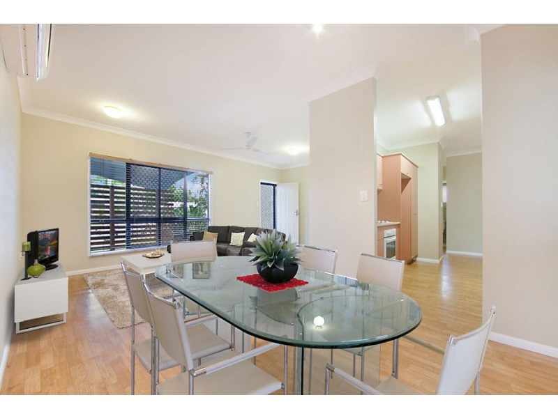 12 Hamish Avenue, Rasmussen QLD 4815