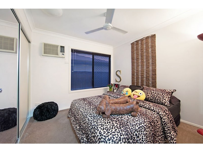 6 Redgum Court, Mount Louisa QLD 4814