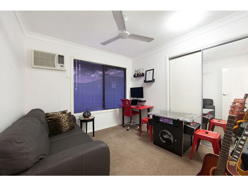 6 Redgum Court, Mount Louisa QLD 4814