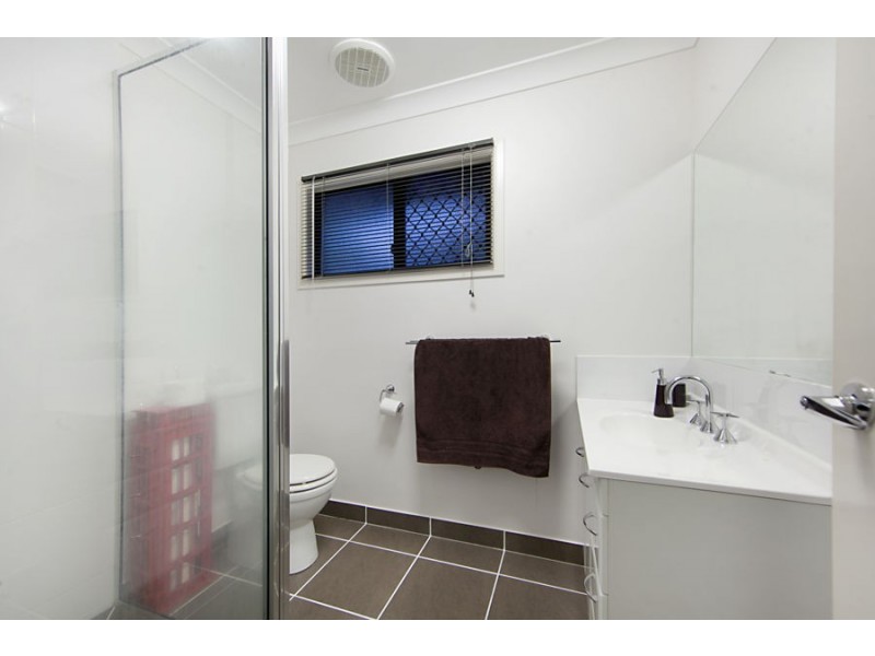 6 Redgum Court, Mount Louisa QLD 4814