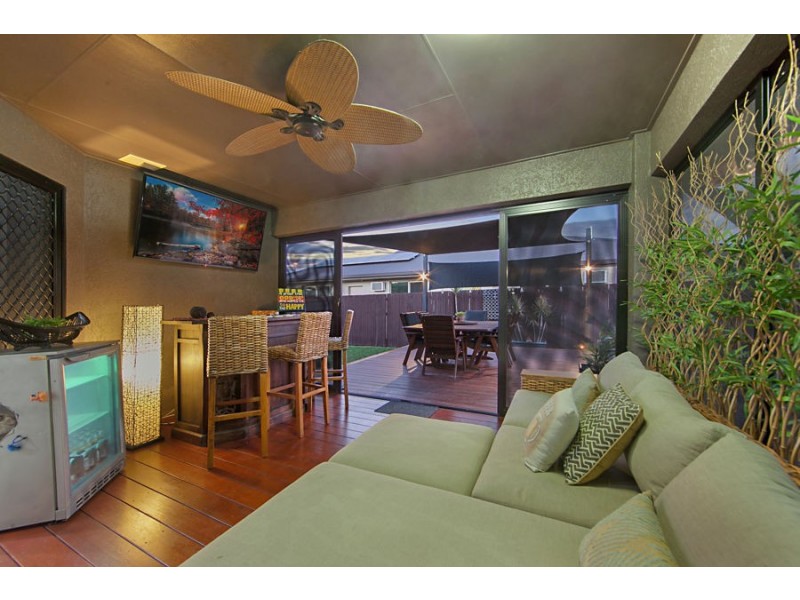 6 Redgum Court, Mount Louisa QLD 4814