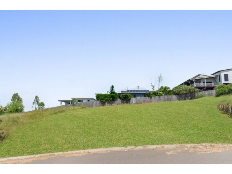 35 Shutehaven Circuit, Bushland Beach QLD 4818