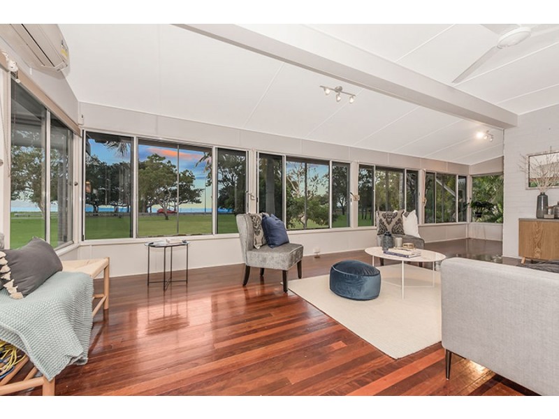 20 Palm Street, Rowes Bay QLD 4810