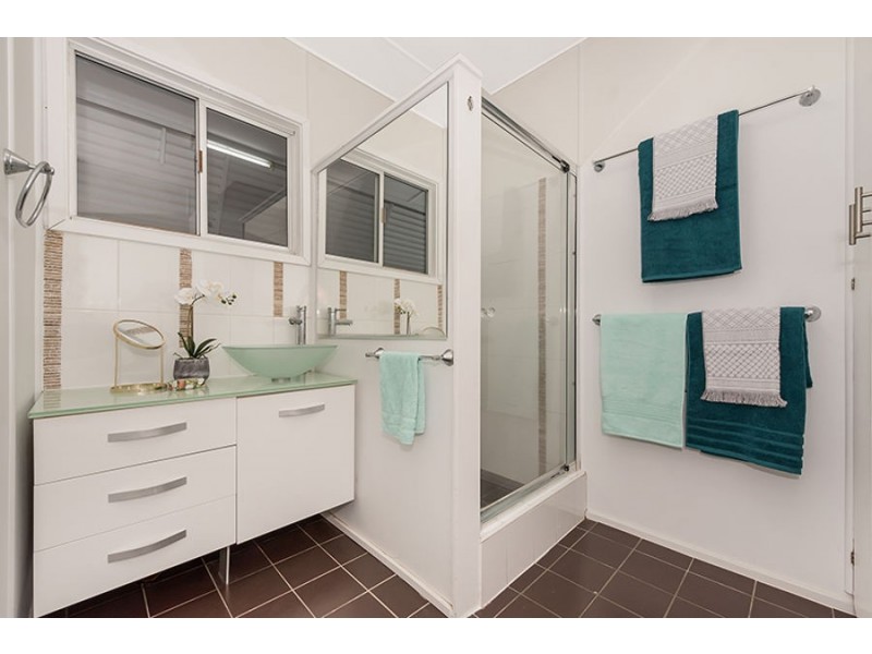 20 Palm Street, Rowes Bay QLD 4810