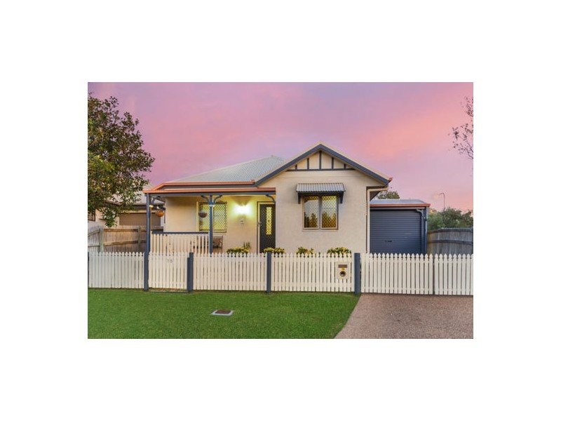 15 Birdwing Court, Douglas QLD 4814