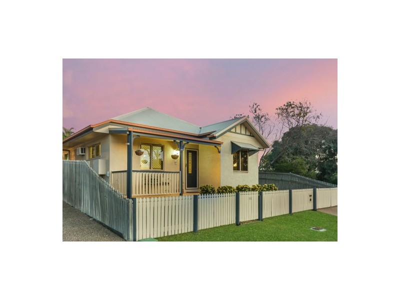 15 Birdwing Court, Douglas QLD 4814