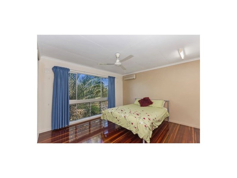 30 Sonia Street, Rasmussen QLD 4815