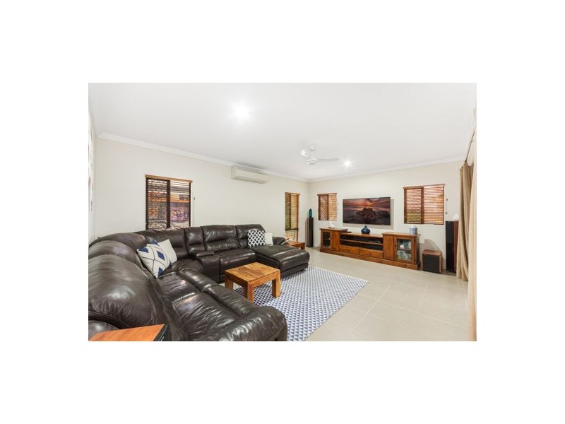 3-7 Glendower Street, Bushland Beach QLD 4818