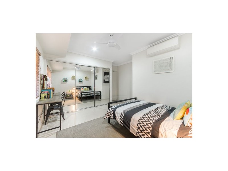 3-7 Glendower Street, Bushland Beach QLD 4818