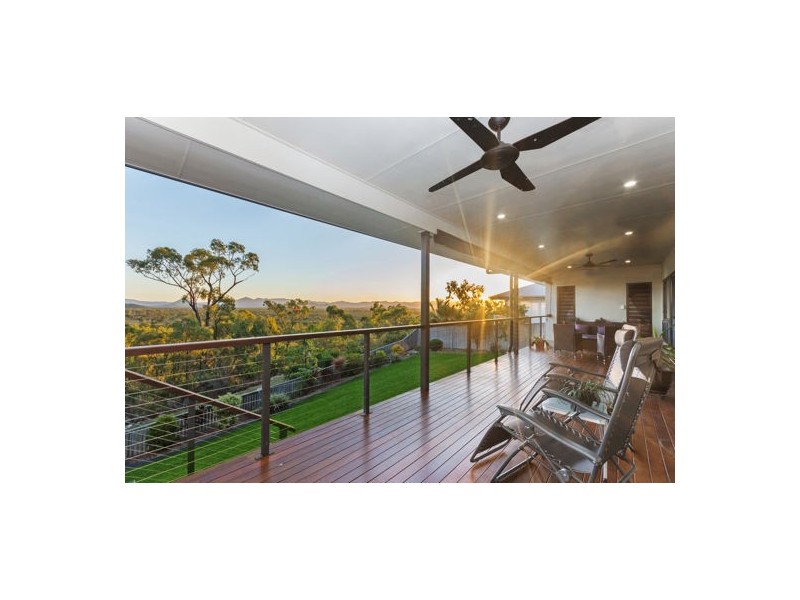 121 Goicoechea Drive, Bushland Beach QLD 4818