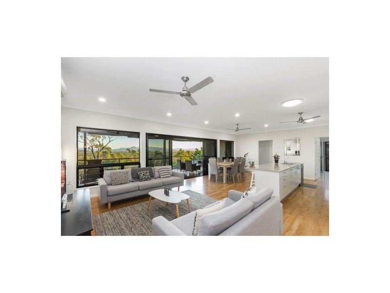 121 Goicoechea Drive, Bushland Beach QLD 4818