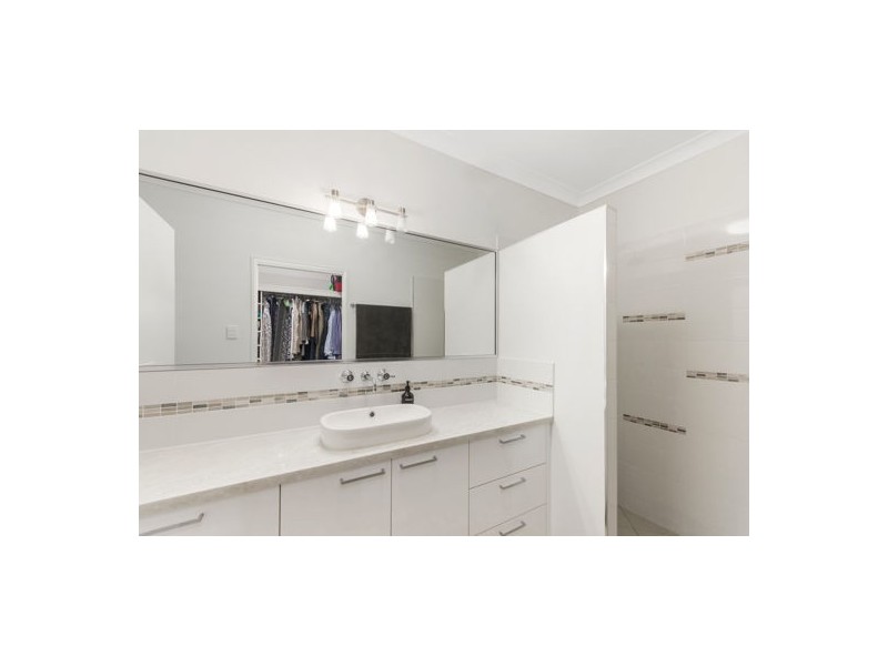 121 Goicoechea Drive, Bushland Beach QLD 4818