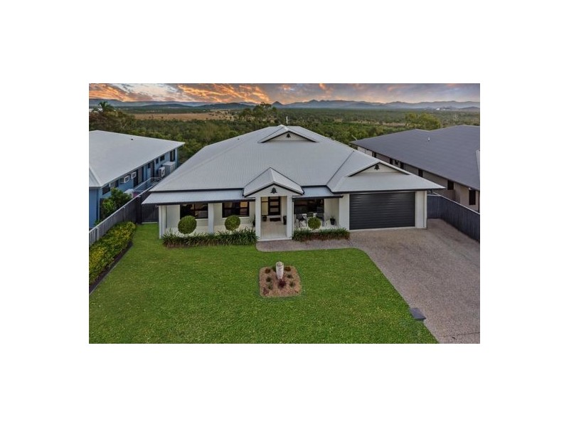 121 Goicoechea Drive, Bushland Beach QLD 4818