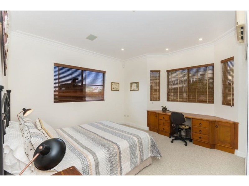 1/21 Cleveland Terrace, North Ward QLD 4810