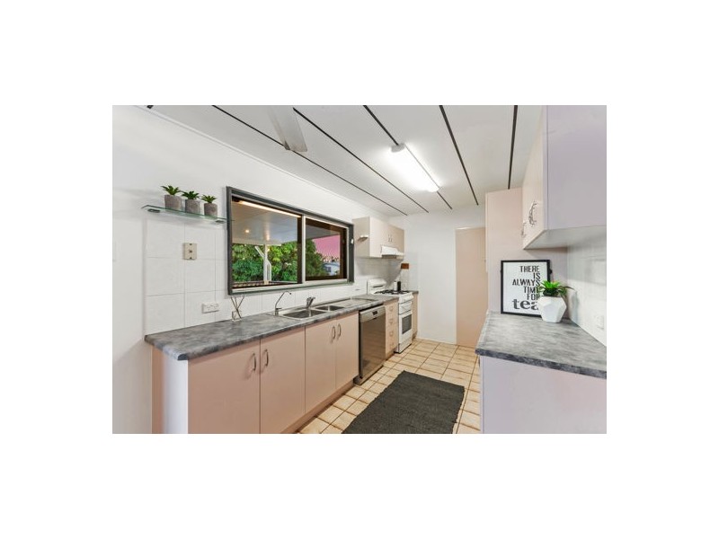 23 Ives Street, Kirwan QLD 4817