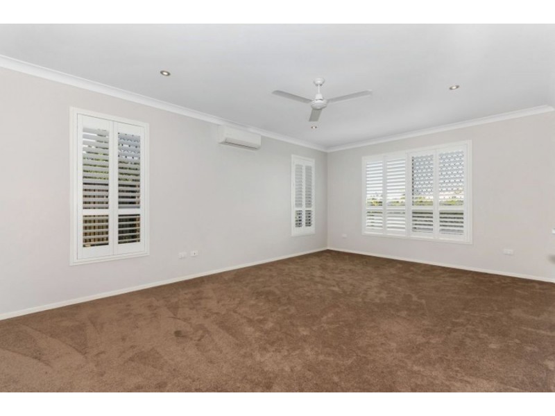 17 Holbourne Street, Bushland Beach QLD 4818