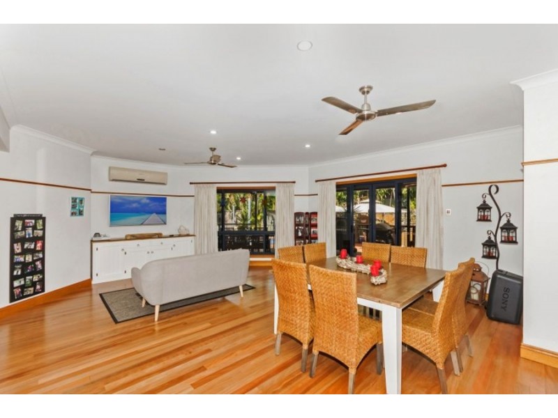 1 Marita Court, Bushland Beach QLD 4818