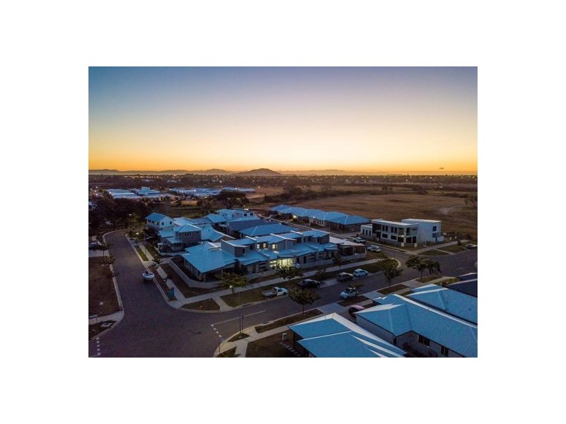 35 Holyoak Avenue, Oonoonba QLD 4811