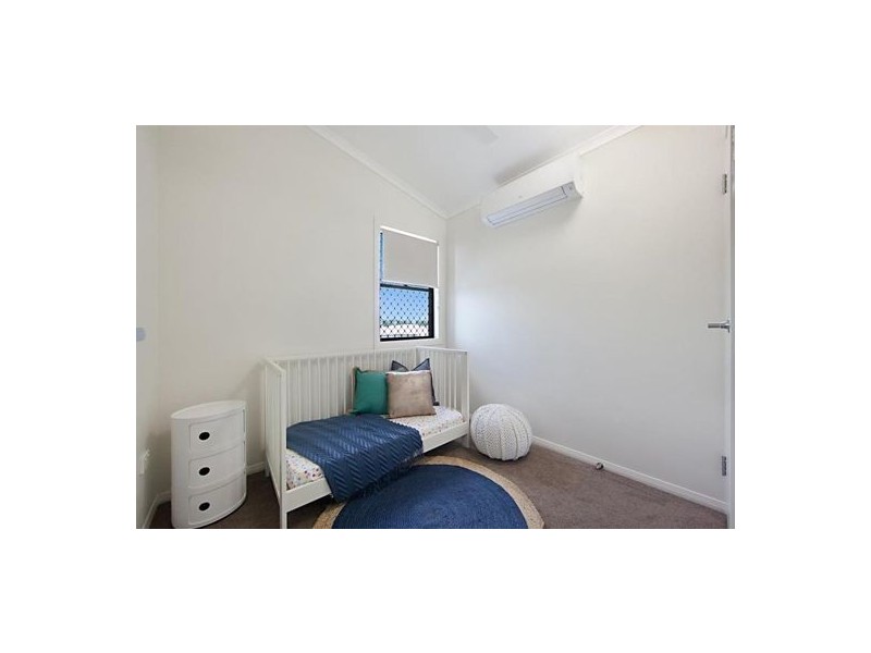 35 Holyoak Avenue, Oonoonba QLD 4811