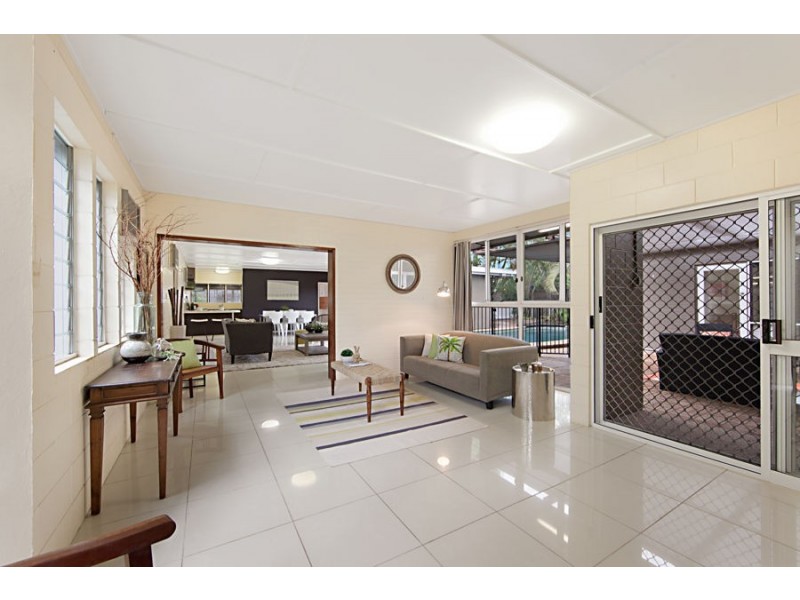 17 Fantome Street, Rowes Bay QLD 4810