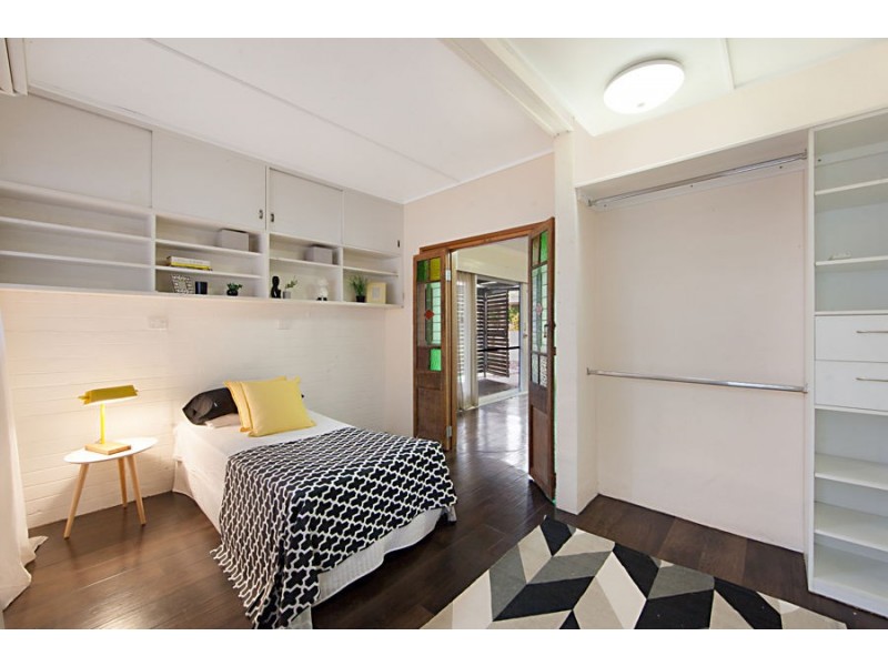 17 Fantome Street, Rowes Bay QLD 4810