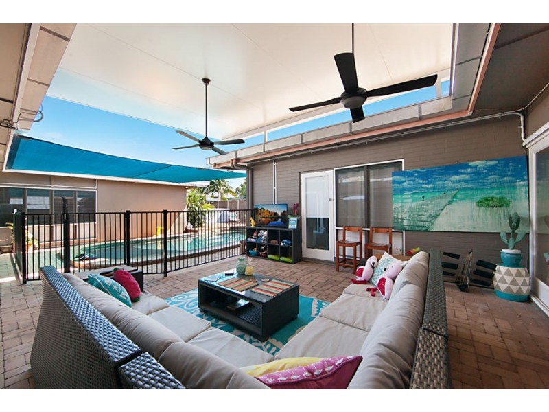 17 Fantome Street, Rowes Bay QLD 4810